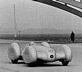 9. Februar 1939. Rekordfahrt auf der Reichsautobahn Dessau - Bitterfeld. Rudolf Caracciola im Mercedes-Benz 12-Zylinder-Rekordwagen W 154 (Ausführung für stehenden Start).